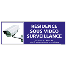 residencia bajo vigilancia por video 